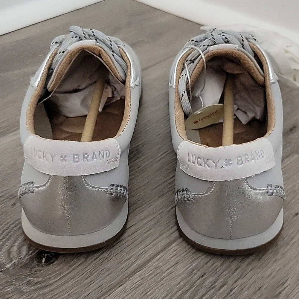 Lucky Brand Kalifo Sneakers Silver In Size 7.5M NIB